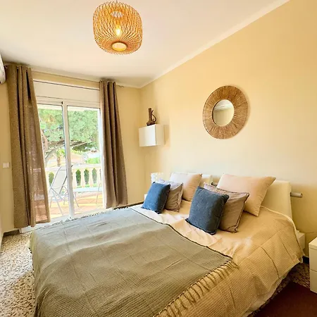 Holiday home Luxurioeses Anwesen Mit Grossem Garten Nahe *