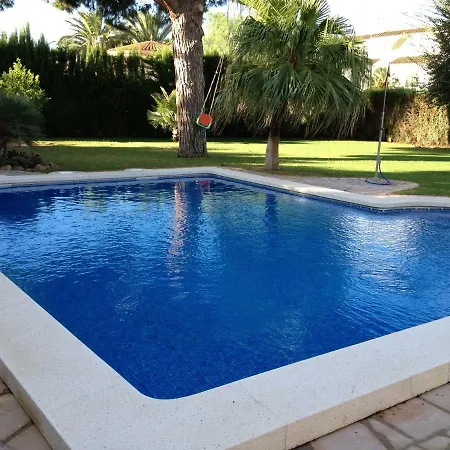 Holiday home Luxurioeses Anwesen Mit Grossem Garten Nahe *