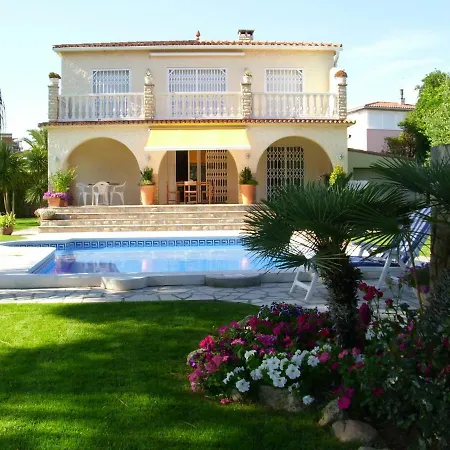 Luxurioeses Anwesen Mit Grossem Garten Nahe Cambrils
